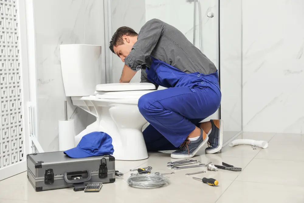 Toilet Repair in Highland Acres